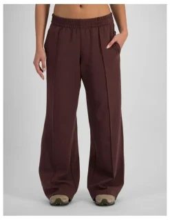 Bonds Tech Stretch Wide Leg Pant in Deepest Berry
