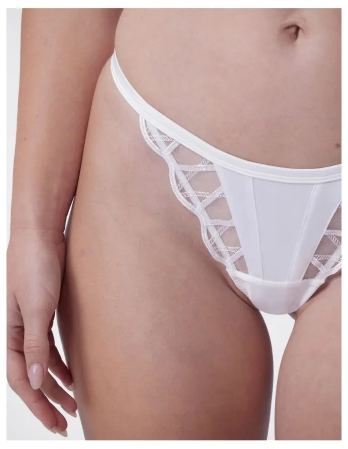 Bras N Things Bras N Things Vamp Hopeless Romantic High Leg String in Ivory