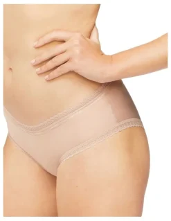 Calvin Klein Bottom's Up Refresh Hipster in Beige