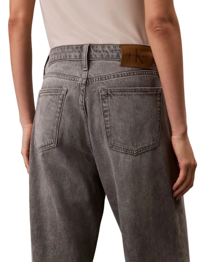 Calvin Klein Jeans Low Rise Baggy Jeans in Grey