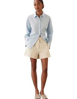 Calvin Klein Women Chino Shorts in White