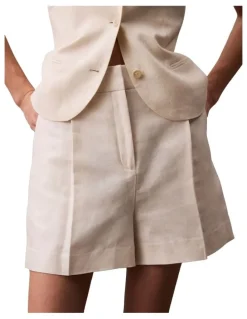 Calvin Klein Women Structured Linen Tailored Short in Tofu