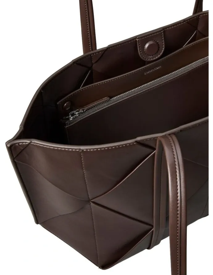 Calvin Klein Woven Tote Bag in Delicioso