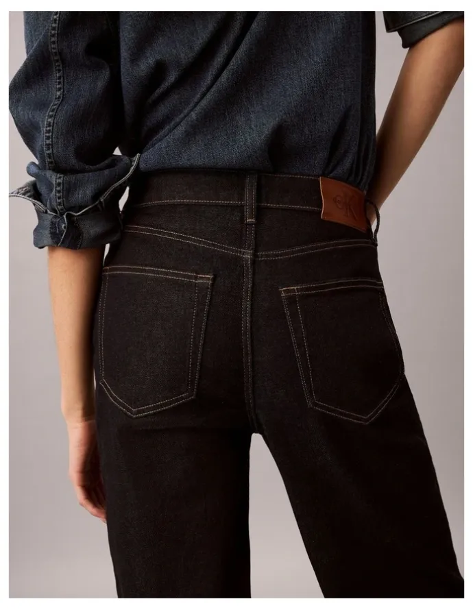 Calvin Klein Jeans High Rise Loose Jean in Iconic Indigo
