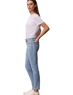 Calvin Klein Jeans Mid Rise Skinny Jeans in Light Cape