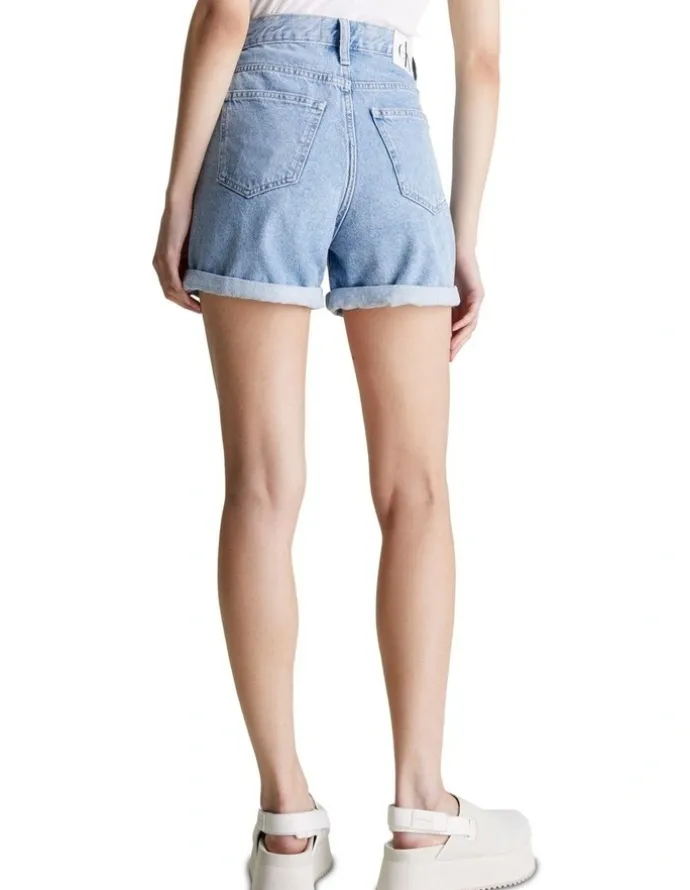Calvin Klein Jeans Mom Short in Light Blue