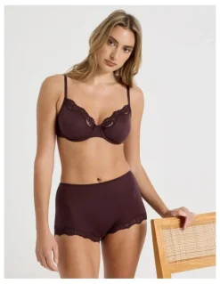 Chloe & Lola Cheeky Lace Boyshort in Brown