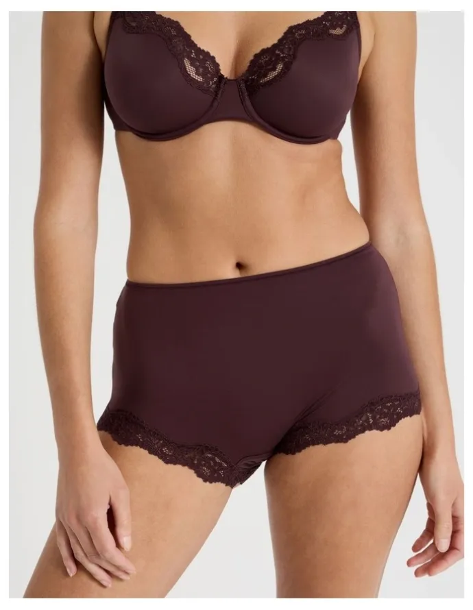 Chloe & Lola Cheeky Lace Boyshort in Brown