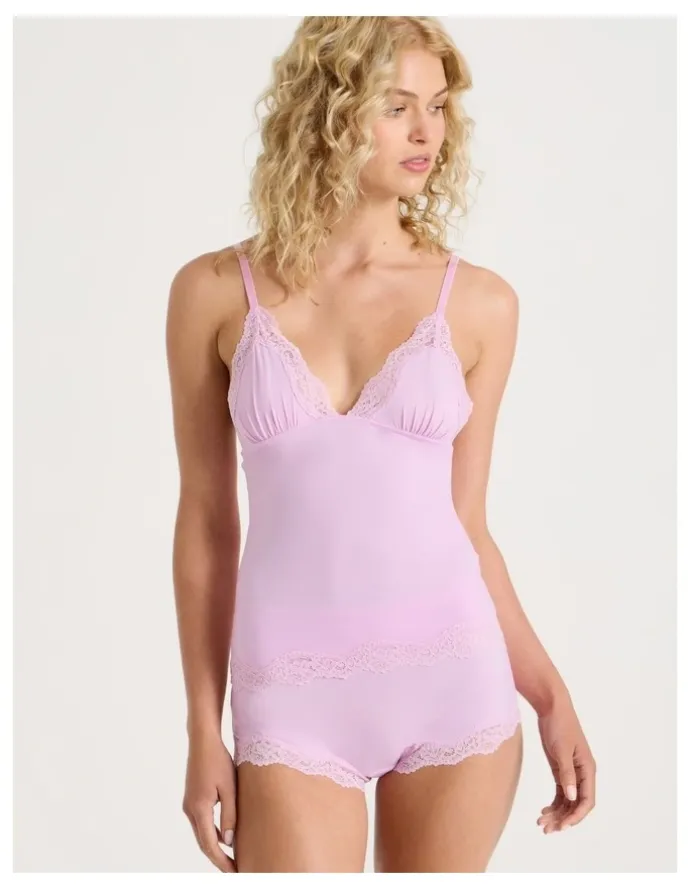 Chloe & Lola Cheeky Lace Camisole in Pink