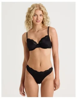 Chloe & Lola Cheeky Lace Underwire Scoop Bra in Black