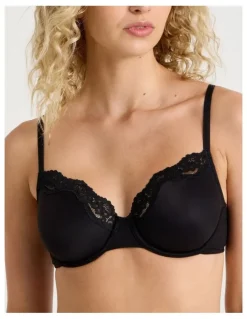 Chloe & Lola Cheeky Lace Underwire Scoop Bra in Black