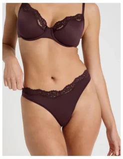 Chloe & Lola Cheeky Lace V G-String in Dark Mauve