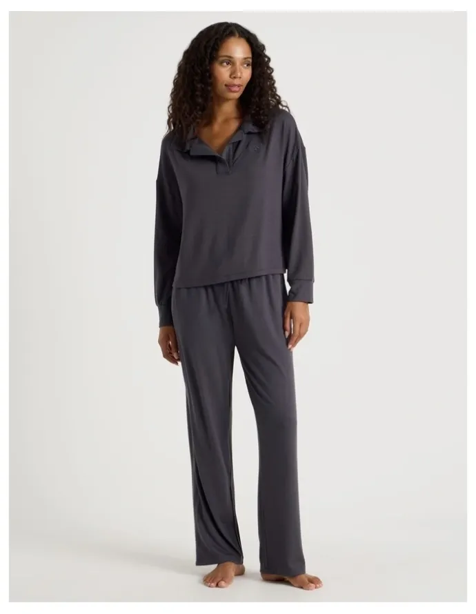 Chloe & Lola Cosy Supersoft Open V Neck Sleep Top in Charcoal