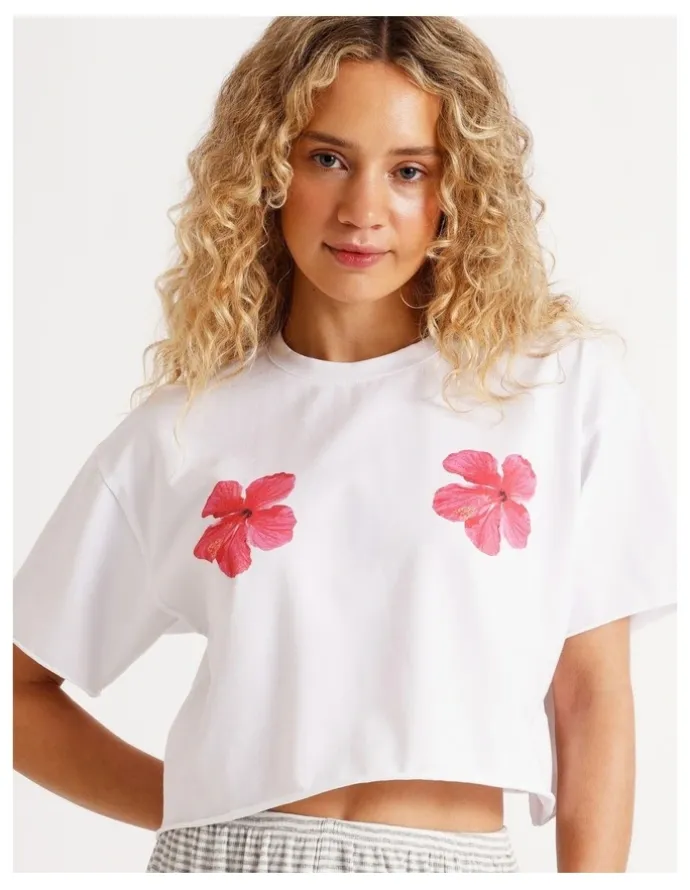 Chloe & Lola Lola Boxy Short Sleeve Tee in Graphic Floral Print