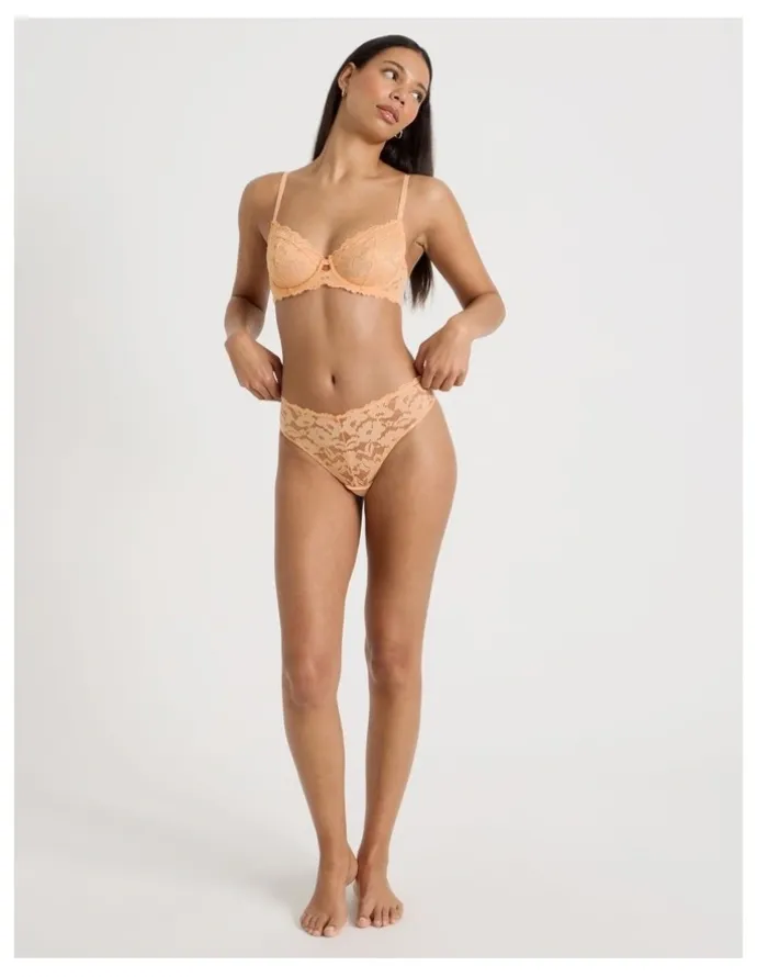 Chloe & Lola Lola Broderie Lace G-String in Apricot