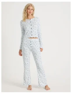 Chloe & Lola Lola Fluted Pointelle Long Sleeve Top in Blueberry Fields Print