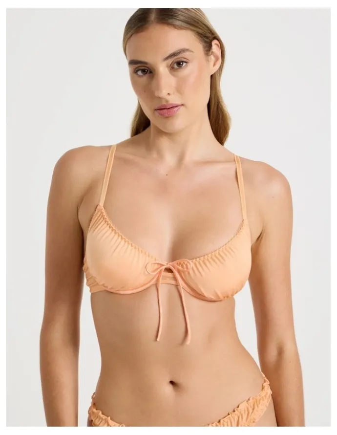 Chloe & Lola Lola Frill Underwire Bra in Apricot