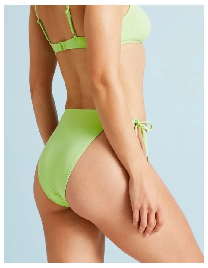 Chloe & Lola Lola Kaia Bikini Bottom in Apple