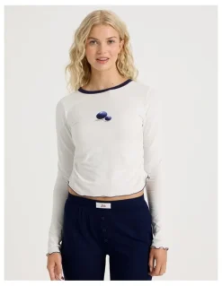 Chloe & Lola Lola Ruched Long Sleeve Baby Tee in Graphic Berry Cute