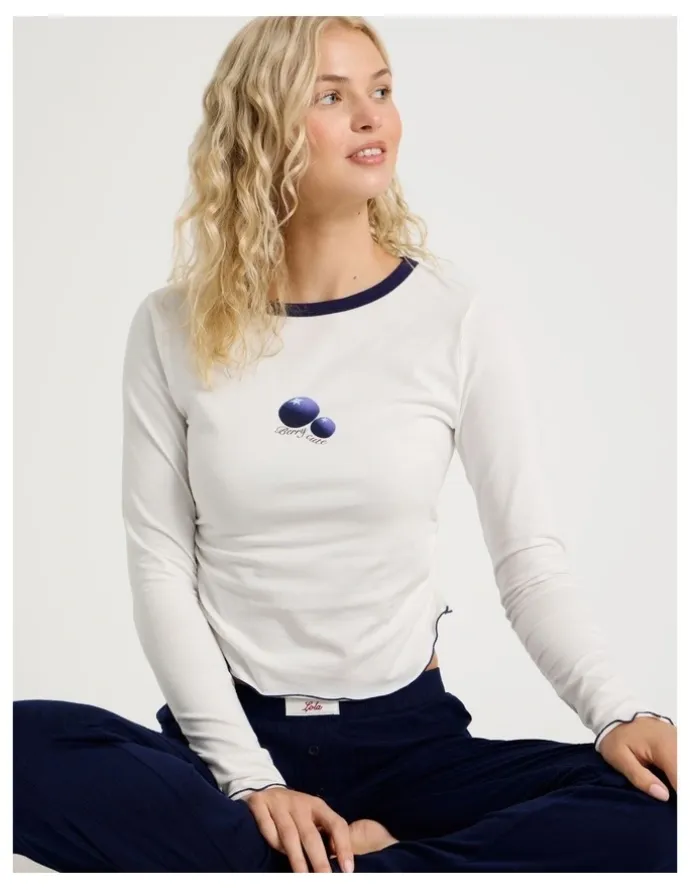 Chloe & Lola Lola Ruched Long Sleeve Baby Tee in Graphic Berry Cute