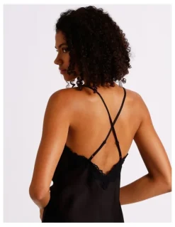 Chloe & Lola Premium Viscose Sain Chemise in Black