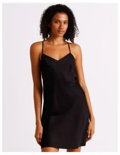 Chloe & Lola Premium Viscose Sain Chemise in Black