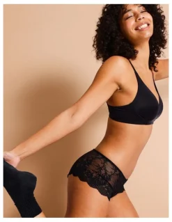 Chloe & Lola Pure Comfort Wirefree Contour Bra in Black