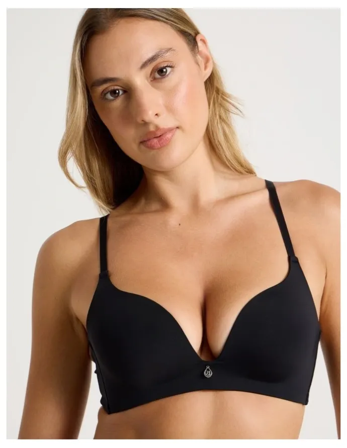 Chloe & Lola Pure Comfort Wirefree Push Up Bra in Black