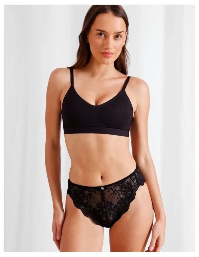 Chloe & Lola Pure Comfort Luxe Bonded Lace Bra in Black