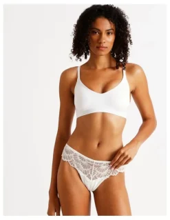 Chloe & Lola Pure Comfort Bonded Wirefree Bra in White