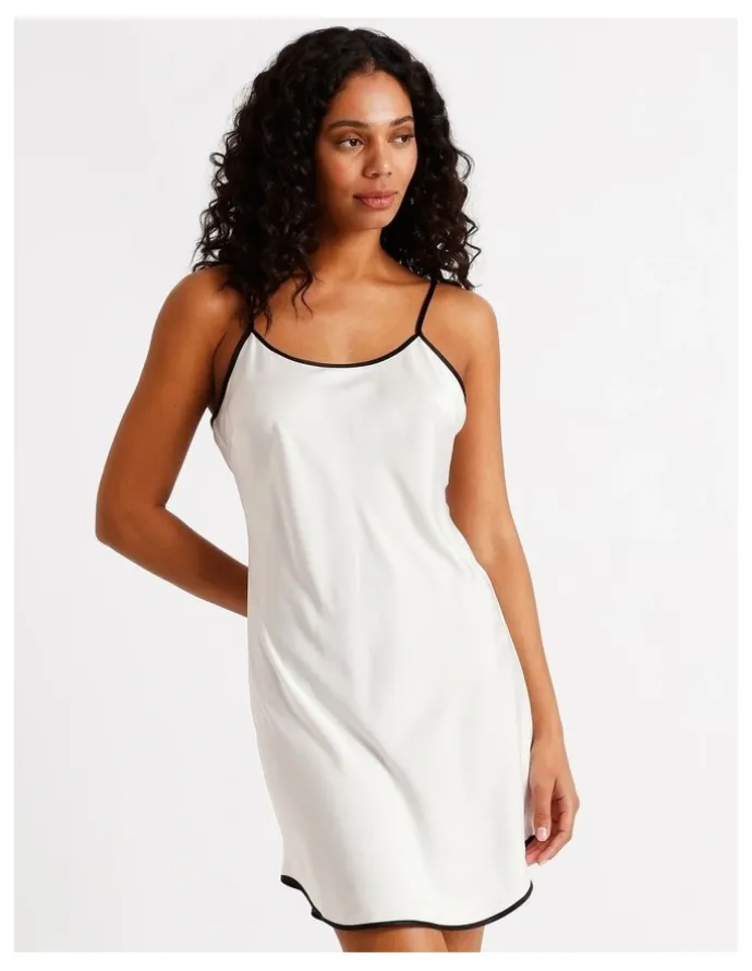 Chloe & Lola Signature Satin Binding Chemise in Ivory