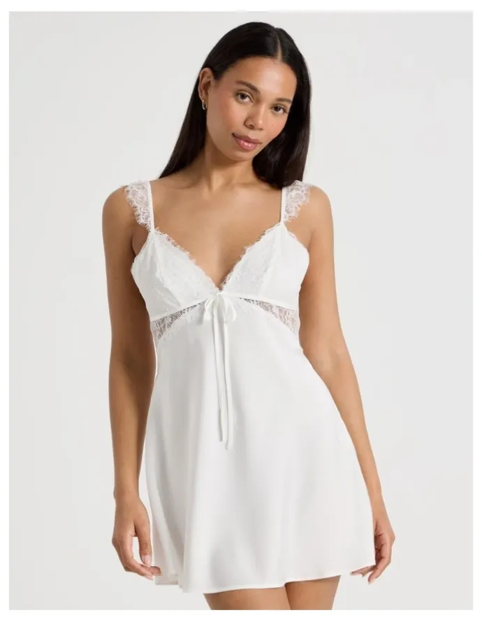 Chloe & Lola The Vow Satin & Eyelash Lace Short Chemise in Ivory