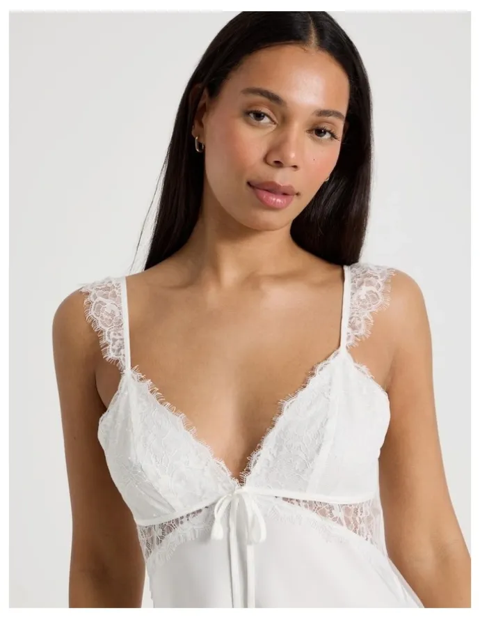 Chloe & Lola The Vow Satin & Eyelash Lace Short Chemise in Ivory