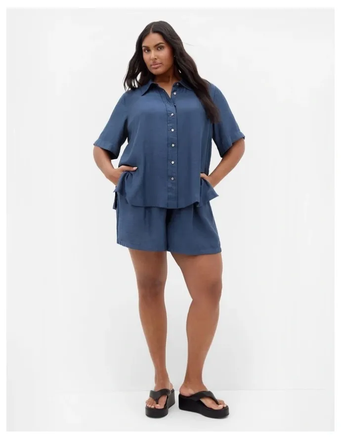 City Chic Emma Relaxed Short in Petrol