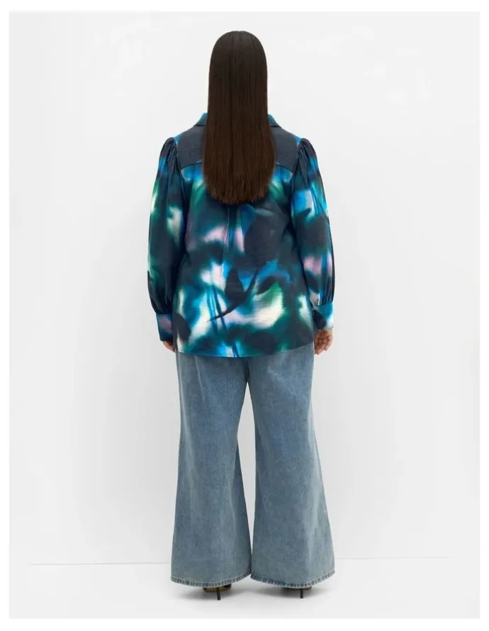 City Chic Hayley Haze Print Shirt in Deep Ocean