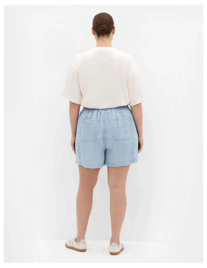 City Chic Lani Denim Short in Light Wash