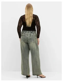 City Chic Layla Lace Shrug in Black