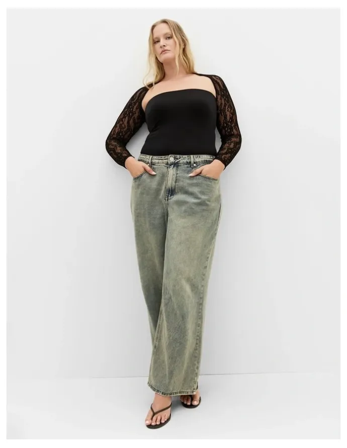 City Chic Layla Lace Shrug in Black