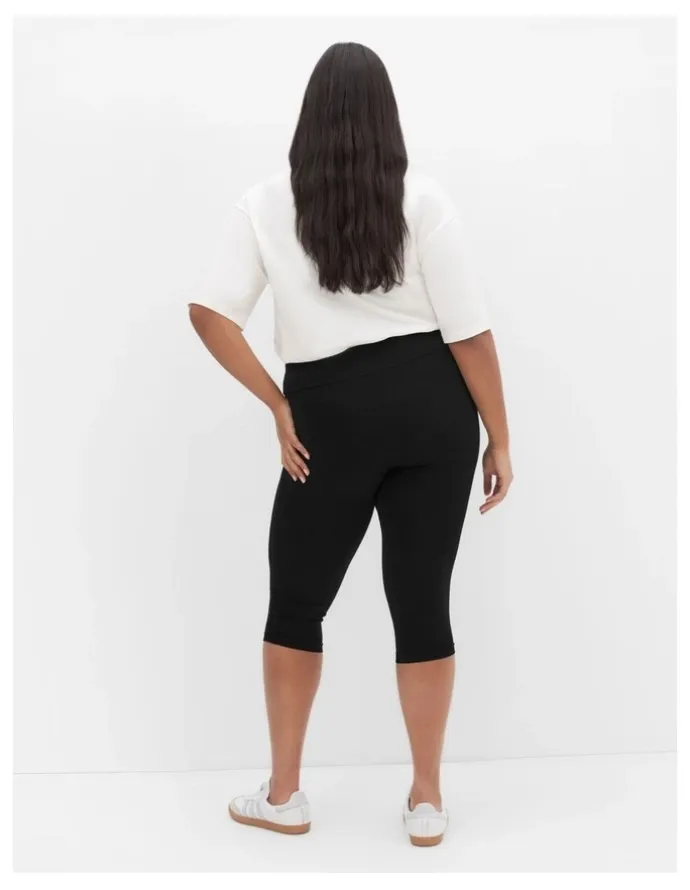 City Chic Plus Size 3/4 Length Wide Band Legging in black