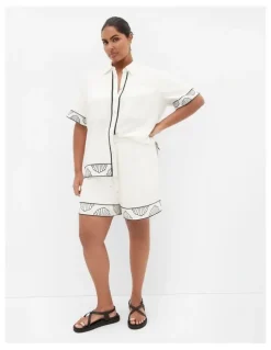 City Chic Plus Size Bianca Border Detail Short in ivory