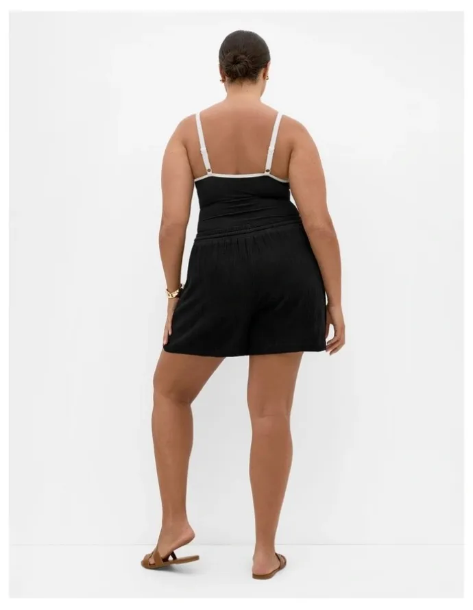 City Chic Plus Size Elly Short in black