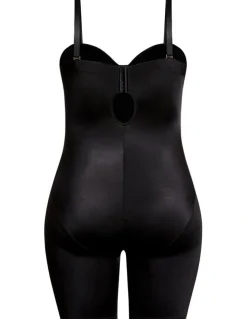 City Chic Plus Size Smooth & Chic Bodyshaper in Black