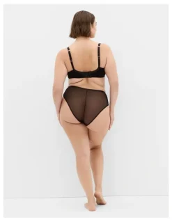 City Chic Plus Size Tabria Shorty in black