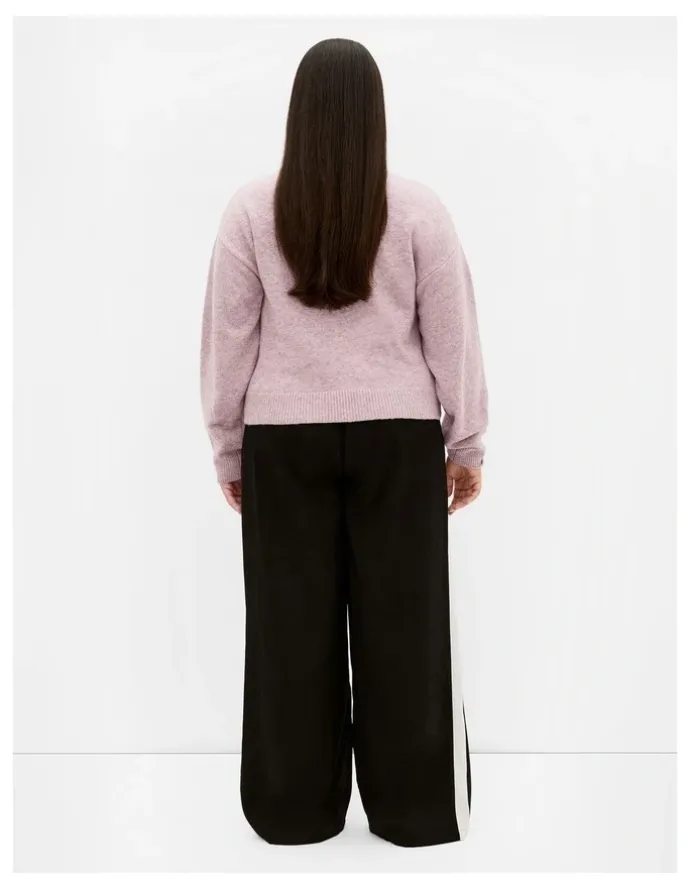 City Chic Soho Crew Knit Jumper in Pink Marle