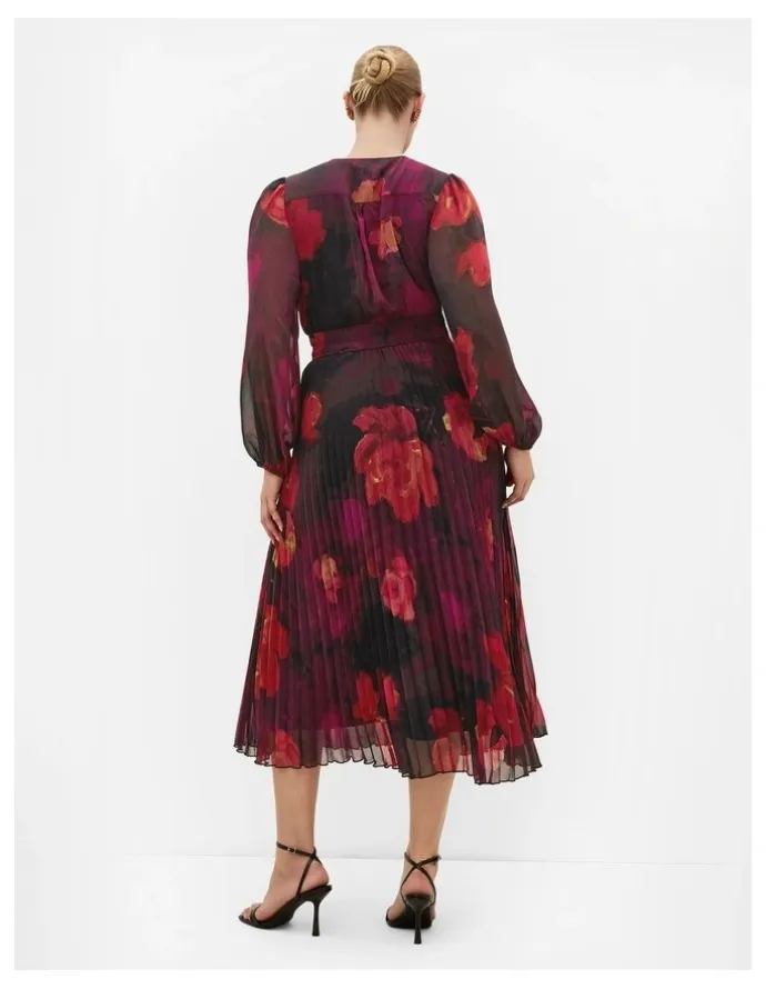 City Chic Gia Floral Print Pleat Dress in Ruby