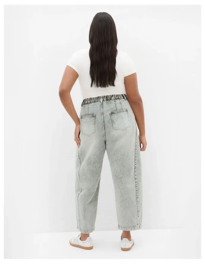 City Chic Harley Fit Tess Barrel Leg Ankle Grazer Jean in Sage Acid Wash