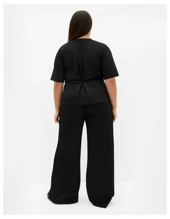 City Chic Mae Short Sleeve Sweat Top in Black