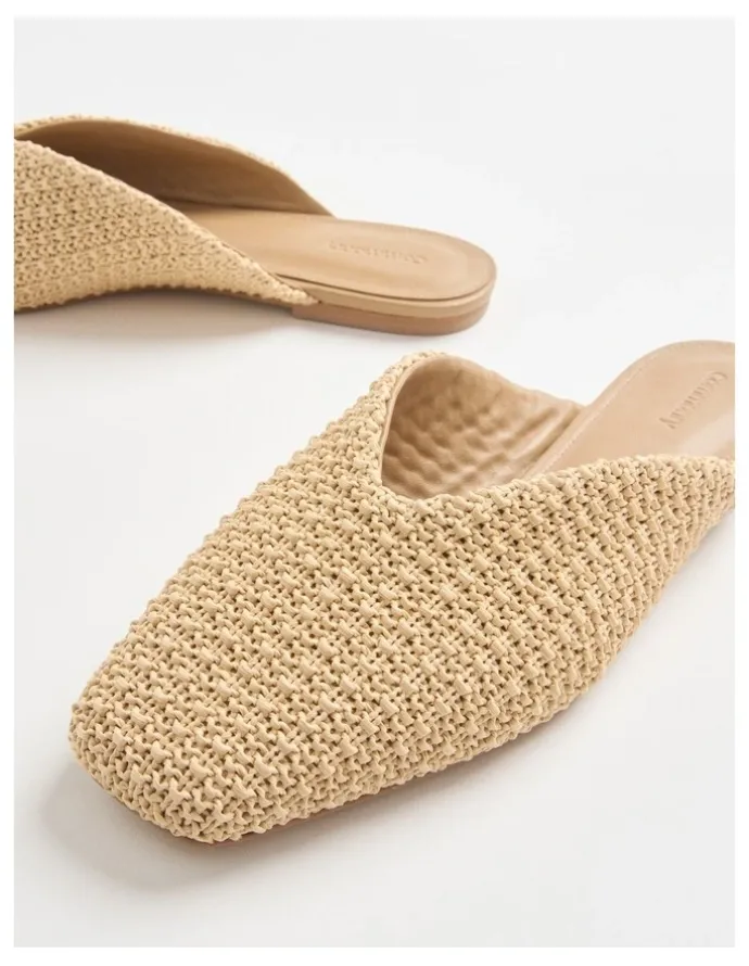 Commonry Amara Raffia Slide in Natural