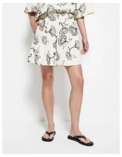 Commonry Aurora Short in Almond Floral