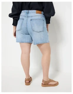Commonry Denim Short in Light Vintage Wash
